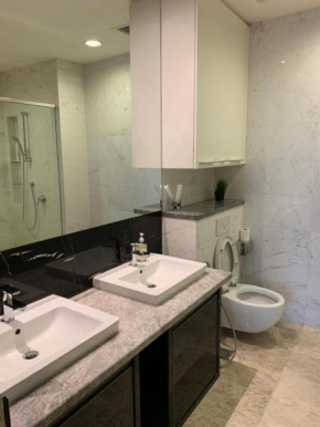 Platinum Luxury Suites by (A@R)